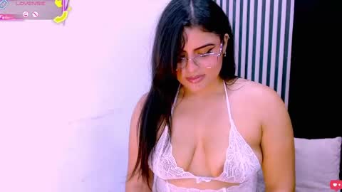 Sarah online show from September 19, 2025, 10:32 pm