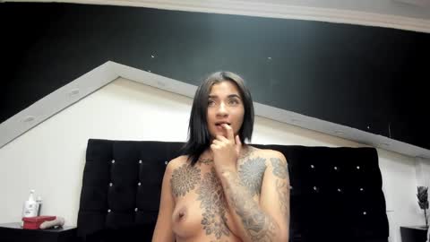 Sarah online show from March 9, 2025, 3:43 am