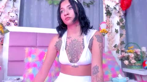 Sarah online show from February 26, 2026, 3:49 am