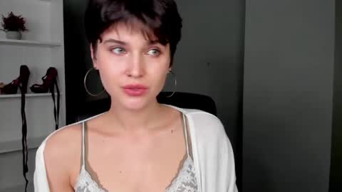 Snapshot of sarah_desire01 chatting on April 16, 2026, 6:58 am Sarah online show from April 16, 2026, 6:58 am