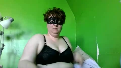 Snapshot of sarah_the_muse chatting on April 9, 2026, 8:25 pm Sarah online show from April 9, 2026, 8:25 pm