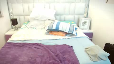 SarahBowiie online show from October 23, 2025, 2:33 am