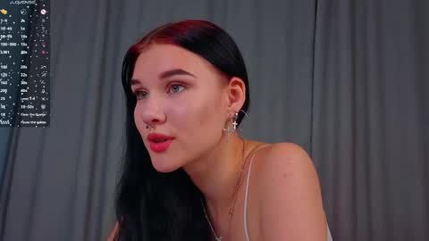 Sarah  online show from October 5, 2025, 10:18 pm