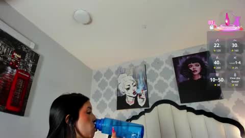 Sarah online show from November 5, 2025, 7:58 pm