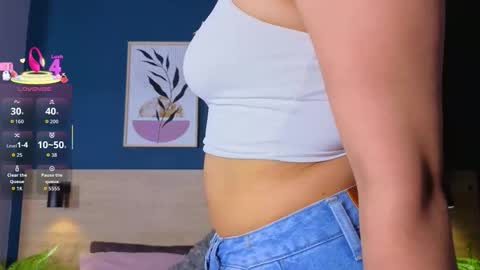 Sarah online show from November 11, 2025, 7:58 pm