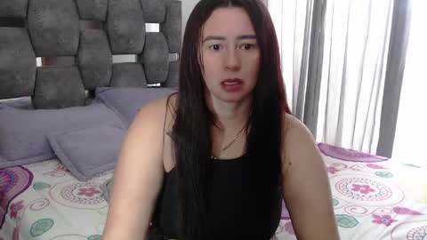 Snapshot of sarahott_1 chatting on May 25, 2026, 4:02 pm Lia online show from May 25, 2026, 4:02 pm