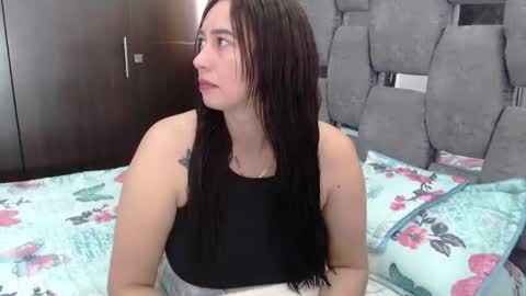 Snapshot of sarahott_1 chatting on June 25, 2026, 5:39 pm Lia online show from June 25, 2026, 5:39 pm