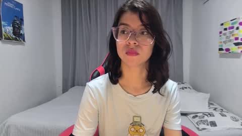 Sarah  online show from March 4, 2026, 6:25 pm