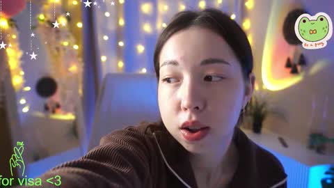 vacation 16-30 of november caucht me in insta online show from October 19, 2025, 5:41 am