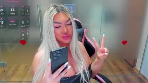 Sarah online show from March 14, 2026, 2:33 pm