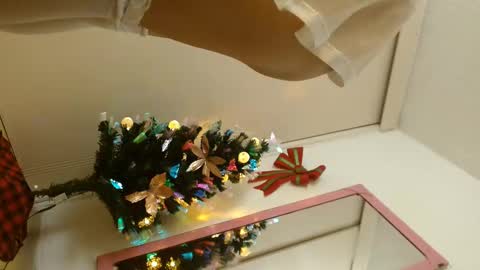 Snapshot of sarahsweetty chatting on December 23, 2024, 6:00 am Sarah online show from December 23, 2024, 6:00 am