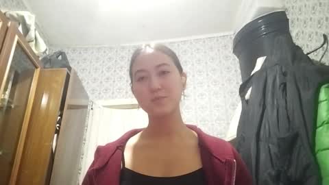 Snapshot of saraigilden chatting on November 7, 2025, 2:28 pm Sara online show from November 7, 2025, 2:28 pm