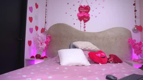 Snapshot of sarak_ chatting on February 15, 2026, 11:52 am Sara online show from February 15, 2026, 11:52 am