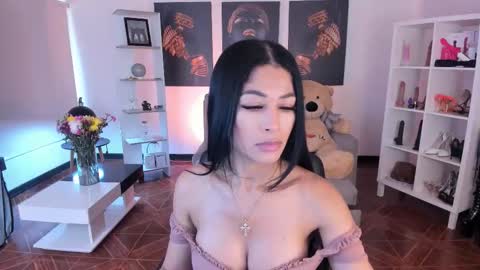 Snapshot of saralife69 chatting on November 5, 2025, 11:32 am saralife69 online show from November 5, 2025, 11:32 am