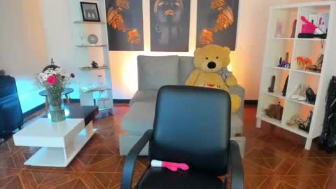 Snapshot of saralife69 chatting on February 6, 2026, 10:29 am saralife69 online show from February 6, 2026, 10:29 am