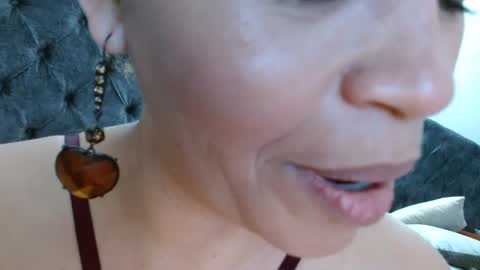 Snapshot of saralove2 chatting on January 27, 2025, 12:22 am sara online show from January 27, 2025, 12:22 am