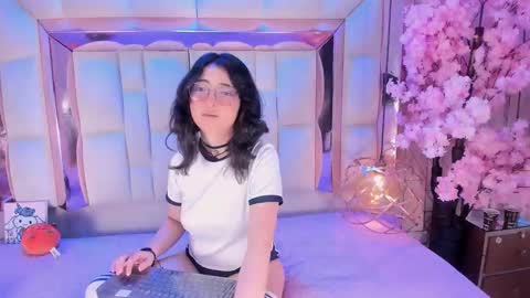 Snapshot of saramartini2 chatting on November 11, 2025, 6:13 am sara online show from November 11, 2025, 6:13 am