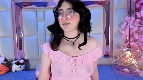 Snapshot of saramartini2 chatting on December 2, 2025, 5:57 am sara online show from December 2, 2025, 5:57 am