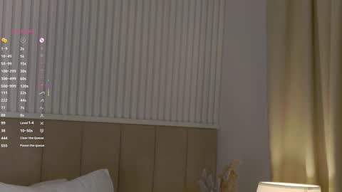 saramist online show from September 30, 2025, 1:43 am