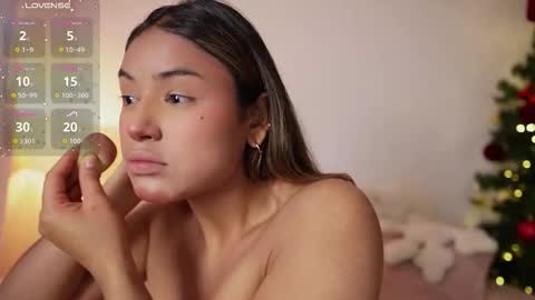 Sara online show from November 28, 2025, 10:45 pm