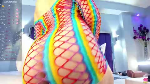 Sara   online show from September 29, 2025, 11:20 pm