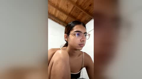 sarasaenz999 online show from March 26, 2026, 2:11 pm