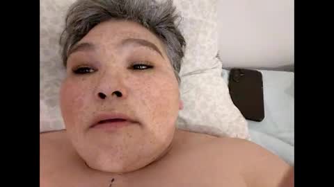 sarastar1986 online show from April 14, 2026, 11:00 pm