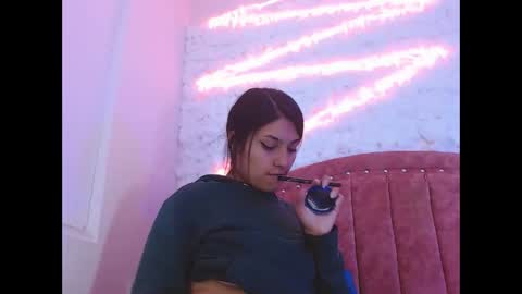 sarastonesx online show from January 28, 2025, 5:11 am