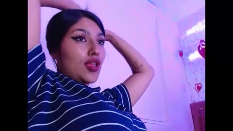 sarastonesx online show from February 20, 2025, 6:50 am