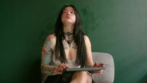 Snapshot of saratrita chatting on May 6, 2026, 6:46 pm Sara Herrera online show from May 6, 2026, 6:46 pm