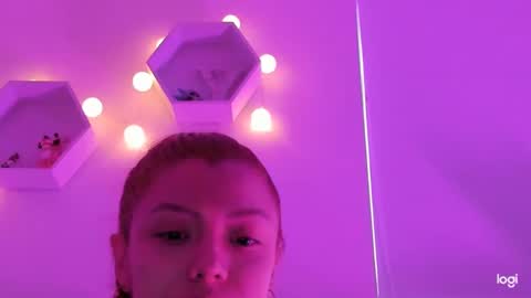 Snapshot of saray2312 chatting on February 19, 2025, 11:25 pm Saray online show from February 19, 2025, 11:25 pm