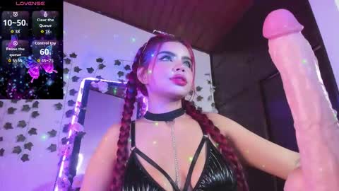 saray__jones online show from September 26, 2025, 12:09 pm
