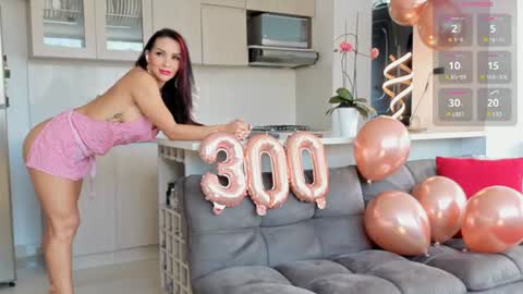 Snapshot of saraymonroe chatting on June 12, 2026, 3:55 pm Saray online show from June 12, 2026, 3:55 pm