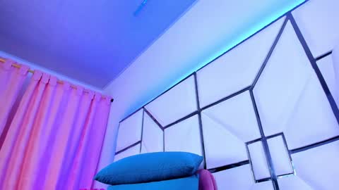 Snapshot of sarayroyse chatting on December 24, 2024, 8:38 pm Saray online show from December 24, 2024, 8:38 pm