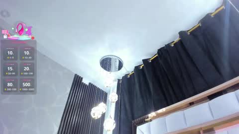 Snapshot of sarayroyse chatting on October 7, 2025, 7:44 pm Saray online show from October 7, 2025, 7:44 pm