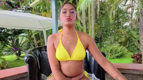 sarazuletaa online show from February 15, 2026, 4:03 pm