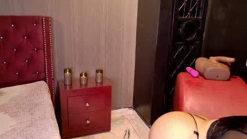  SARY  online show from December 21, 2025, 12:56 pm