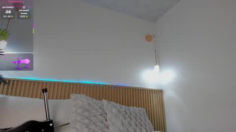 Snapshot of sarita__gomez chatting on November 7, 2025, 5:29 am Sarita online show from November 7, 2025, 5:29 am