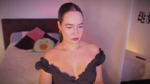 Snapshot of sarrah_3 chatting on January 13, 2026, 10:26 pm Sara online show from January 13, 2026, 10:26 pm