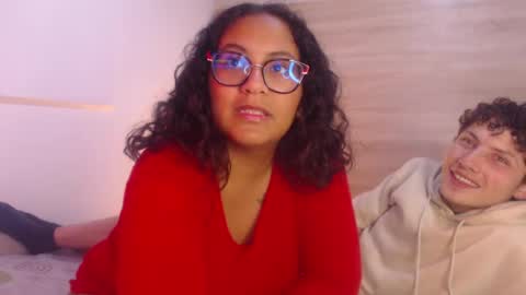 Snapshot of sasahsalomefon chatting on July 25, 2026, 2:42 am Sasha Y Felipe online show from July 25, 2026, 2:42 am