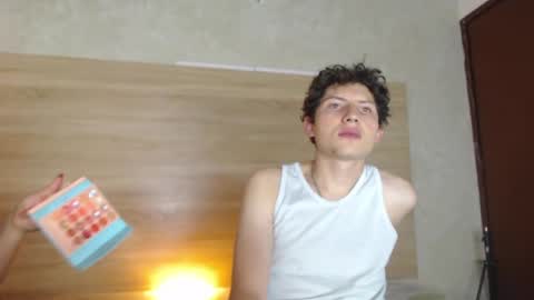 Snapshot of sasahsalomefon chatting on July 30, 2026, 1:59 am Sasha Y Felipe online show from July 30, 2026, 1:59 am