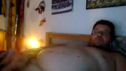 Saschacrow1 online show from June 1, 2026, 8:21 pm