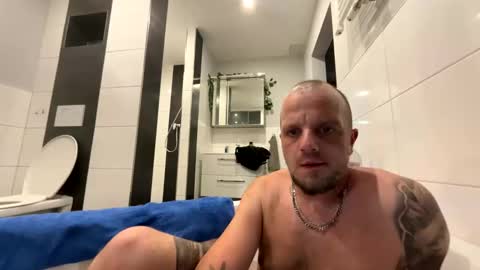 Snapshot of sash335 chatting on September 12, 2025, 6:41 pm Men37 online show from September 12, 2025, 6:41 pm