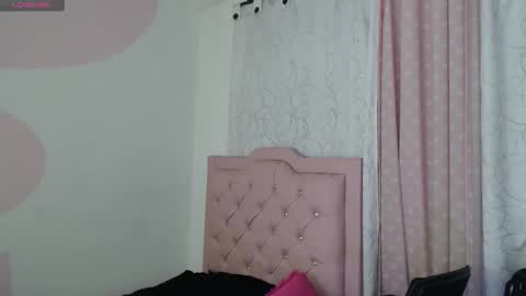 sasha_bigboobs_ online show from April 23, 2026, 9:39 pm