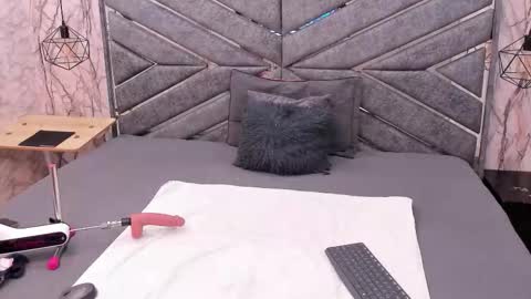 Sasha  online show from March 5, 2026, 7:32 pm