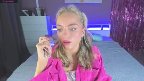 Sasha online show from February 19, 2026, 3:52 pm