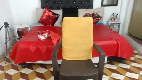 Snapshot of sasha_maturee chatting on December 29, 2024, 8:00 am sasha maturee online show from December 29, 2024, 8:00 am