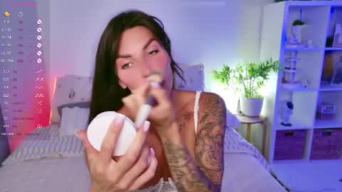 Snapshot of sasha_miro chatting on June 11, 2026, 2:33 am Sasha Miro online show from June 11, 2026, 2:33 am