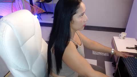 Sasha  online show from October 22, 2025, 12:05 pm