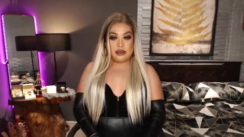 SashaCullens online show from December 19, 2024, 4:34 am